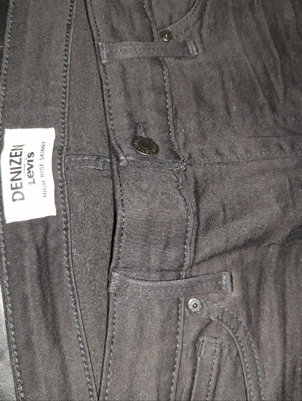 Denizen from Levi's Women's Skinny Jeans - Black